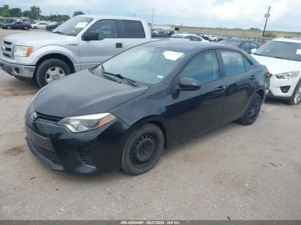 5YFBURHEXGP557001 2016 TOYOTA COROLLA - Image 2