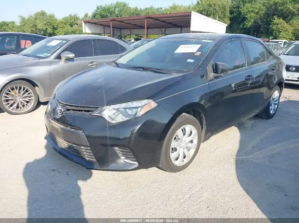5YFBURHEXGP560349 2016 TOYOTA COROLLA - Image 2