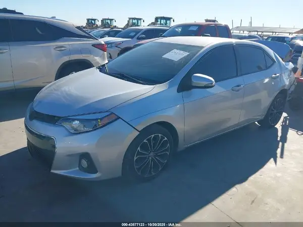 5YFBURHEXGP564420 2016 TOYOTA COROLLA - Image 2