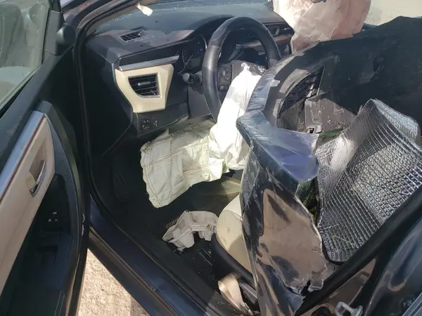 5YFBURHEXGP566975 2016 TOYOTA COROLLA - Image 8