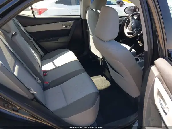 5YFBURHEXHP569926 2017 TOYOTA COROLLA - Image 8