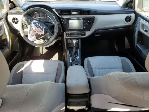 5YFBURHEXHP570428 2017 TOYOTA COROLLA - Image 8