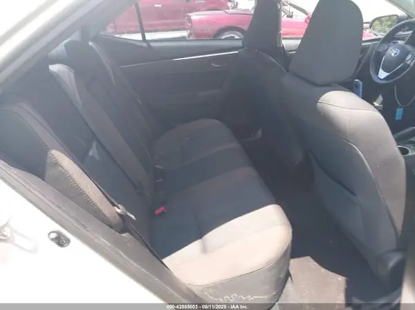 5YFBURHEXHP571580 2017 TOYOTA COROLLA - Image 8
