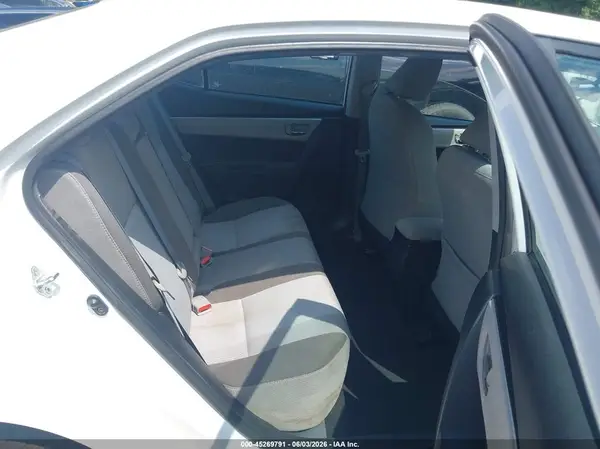 5YFBURHEXHP571868 2017 TOYOTA COROLLA - Image 8