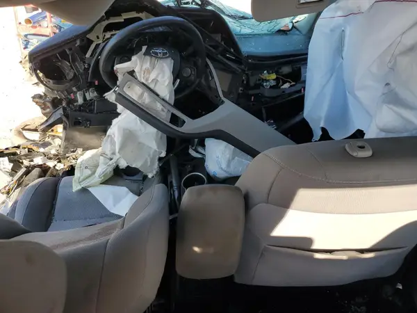 5YFBURHEXHP572101 2017 TOYOTA COROLLA - Image 8