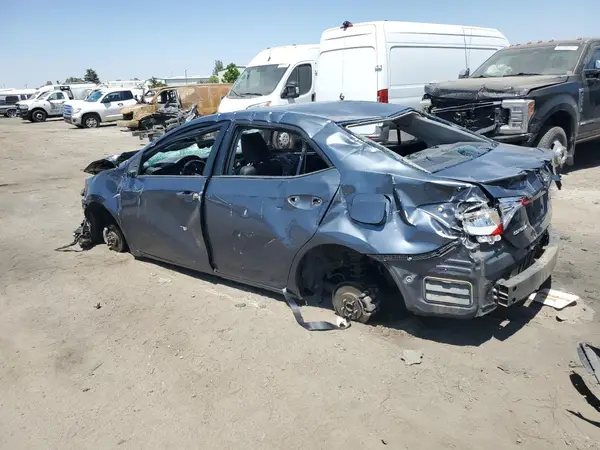 5YFBURHEXHP573782 2017 TOYOTA COROLLA - Image 2