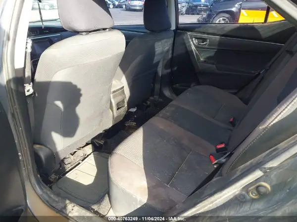 5YFBURHEXHP574107 2017 TOYOTA COROLLA - Image 8