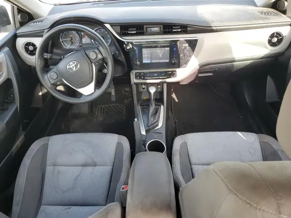 5YFBURHEXHP574298 2017 TOYOTA COROLLA - Image 8