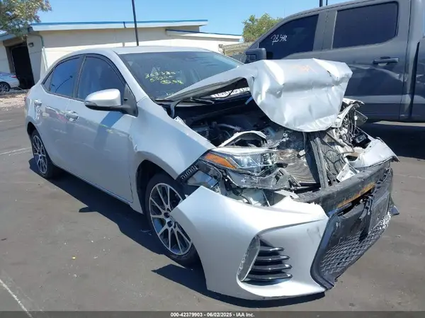 5YFBURHEXHP574463 2017 TOYOTA COROLLA - Image 1