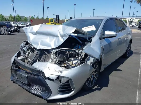 5YFBURHEXHP574463 2017 TOYOTA COROLLA - Image 2