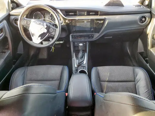 5YFBURHEXHP577864 2017 TOYOTA COROLLA - Image 8