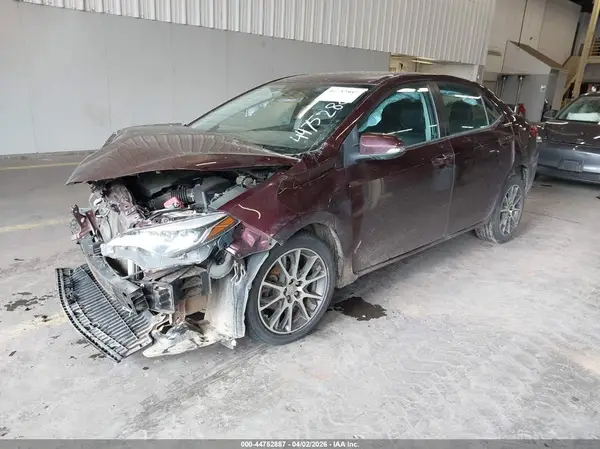 5YFBURHEXHP578125 2017 TOYOTA COROLLA - Image 2