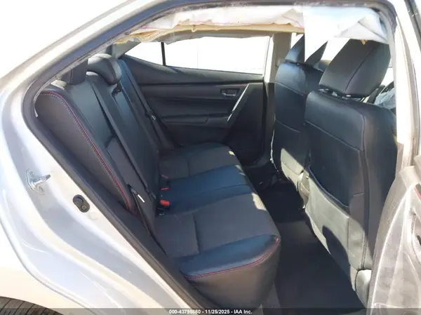 5YFBURHEXHP578982 2017 TOYOTA COROLLA - Image 8