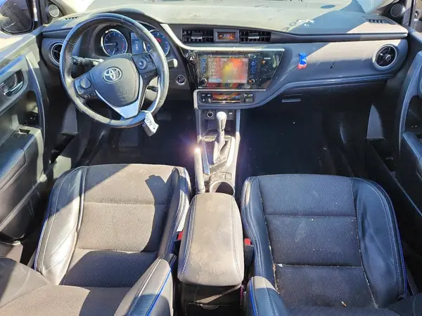 5YFBURHEXHP583261 2017 TOYOTA COROLLA - Image 8