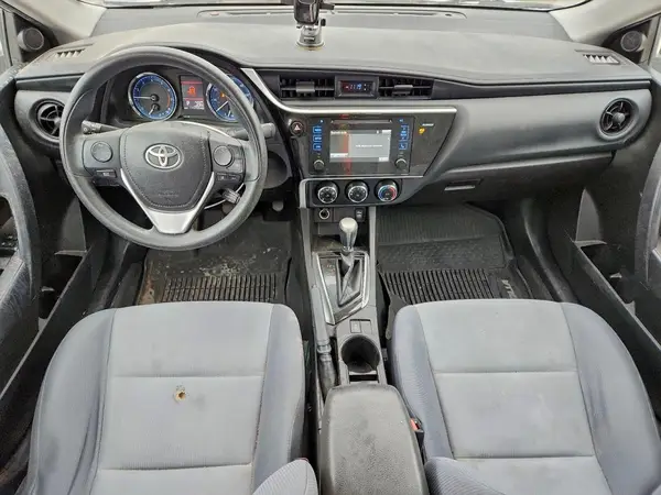5YFBURHEXHP584569 2017 TOYOTA COROLLA - Image 8