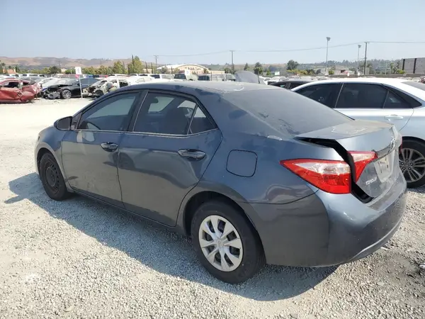 5YFBURHEXHP586712 2017 TOYOTA COROLLA - Image 2