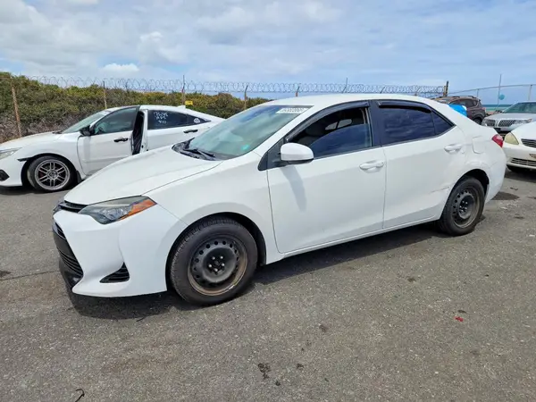 5YFBURHEXHP588542 2017 TOYOTA COROLLA - Image 1