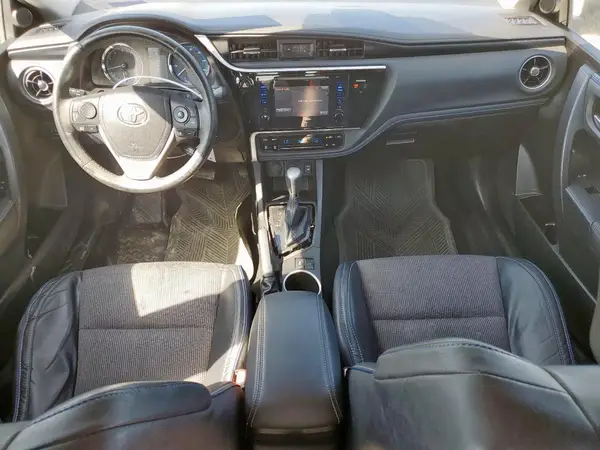 5YFBURHEXHP589013 2017 TOYOTA COROLLA - Image 8