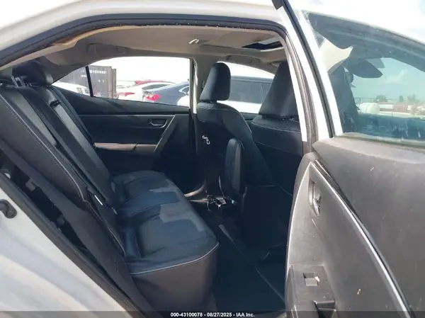 5YFBURHEXHP590663 2017 TOYOTA COROLLA - Image 8