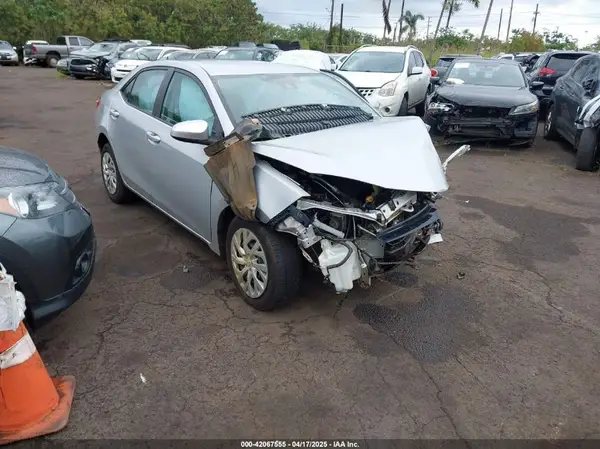 5YFBURHEXHP590842 2017 TOYOTA COROLLA - Image 1