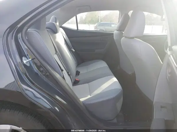 5YFBURHEXHP591330 2017 TOYOTA COROLLA - Image 8