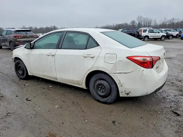 5YFBURHEXHP591912 2017 TOYOTA COROLLA - Image 2