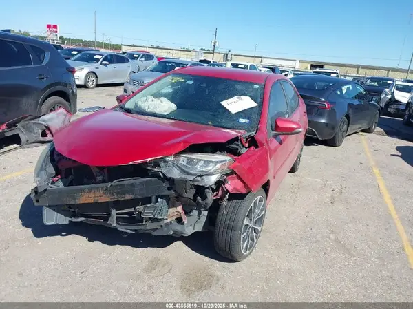 5YFBURHEXHP592879 2017 TOYOTA COROLLA - Image 2