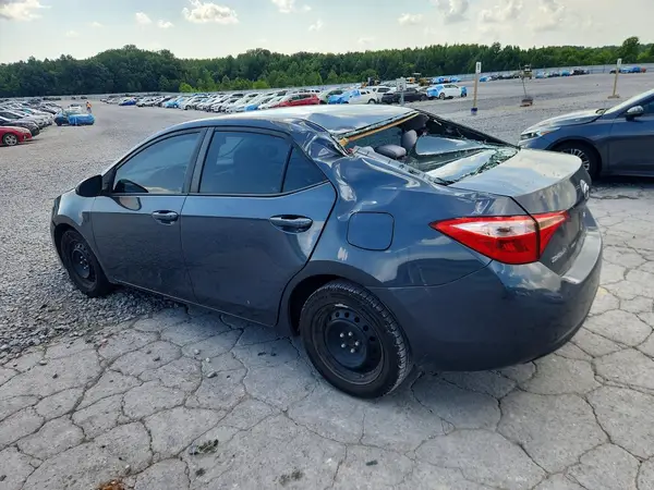 5YFBURHEXHP594874 2017 TOYOTA COROLLA - Image 2