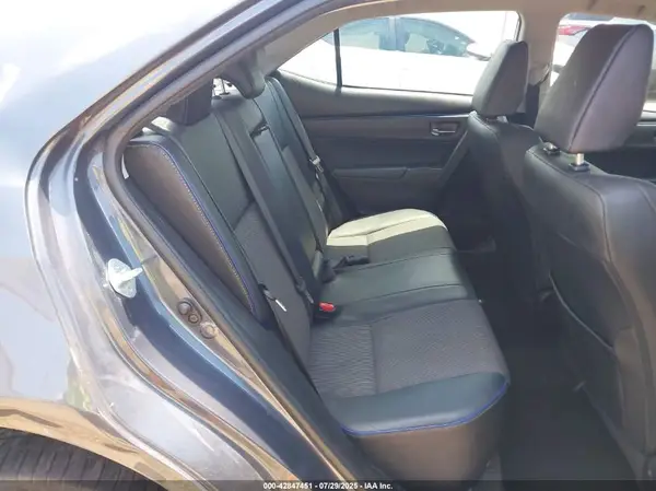 5YFBURHEXHP596074 2017 TOYOTA COROLLA - Image 8