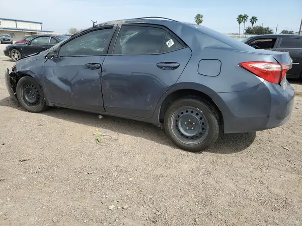 5YFBURHEXHP599282 2017 TOYOTA COROLLA - Image 2