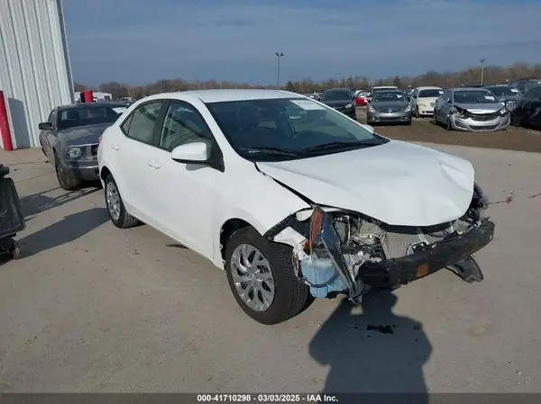 5YFBURHEXHP599511 2017 TOYOTA COROLLA - Image 1
