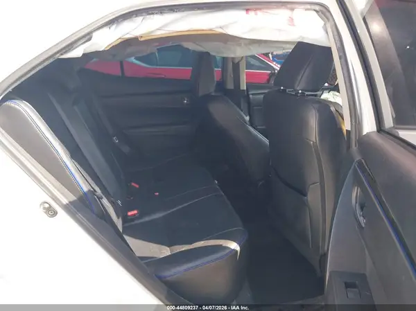 5YFBURHEXHP599766 2017 TOYOTA COROLLA - Image 8