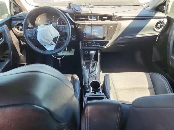 5YFBURHEXHP600060 2017 TOYOTA COROLLA - Image 8