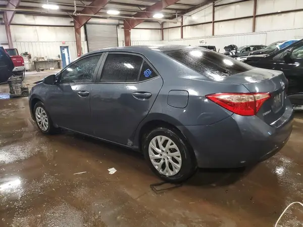 5YFBURHEXHP601631 2017 TOYOTA COROLLA - Image 2
