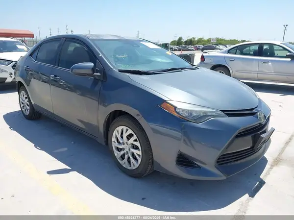 5YFBURHEXHP602763 2017 TOYOTA COROLLA - Image 1