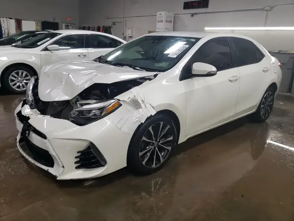 5YFBURHEXHP603525 2017 TOYOTA COROLLA - Image 1