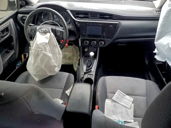 5YFBURHEXHP603704 2017 TOYOTA COROLLA - Image 8
