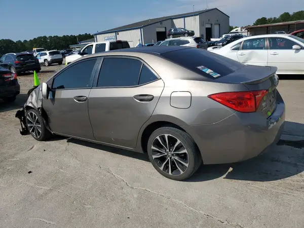 5YFBURHEXHP607171 2017 TOYOTA COROLLA - Image 2