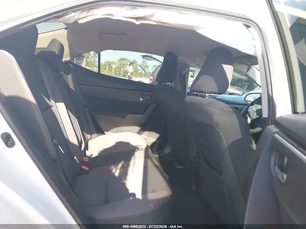 5YFBURHEXHP607297 2017 TOYOTA COROLLA - Image 8