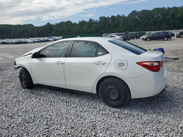 5YFBURHEXHP607963 2017 TOYOTA COROLLA - Image 2