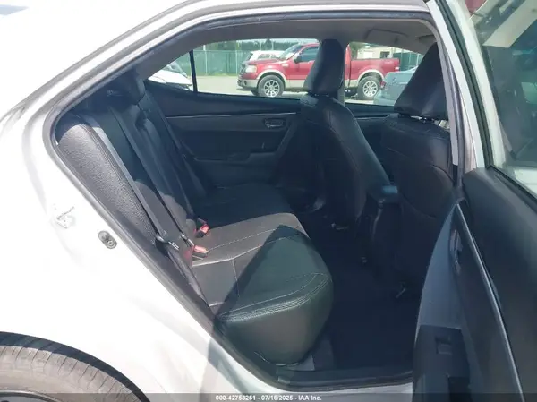5YFBURHEXHP609096 2017 TOYOTA COROLLA - Image 8
