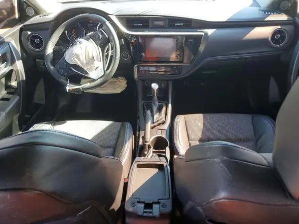 5YFBURHEXHP609597 2017 TOYOTA COROLLA - Image 8