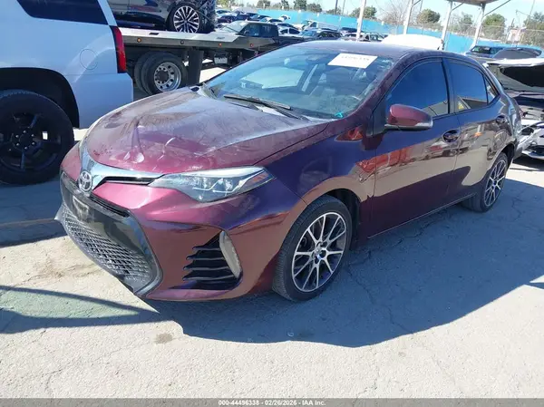 5YFBURHEXHP610216 2017 TOYOTA COROLLA - Image 2
