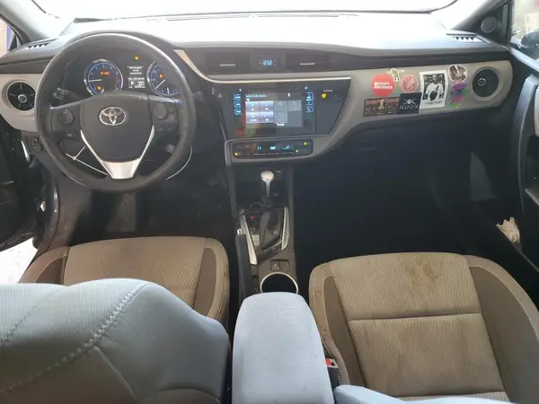 5YFBURHEXHP610457 2017 TOYOTA COROLLA - Image 8