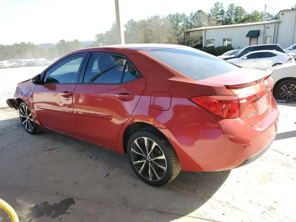 5YFBURHEXHP610863 2017 TOYOTA COROLLA - Image 2