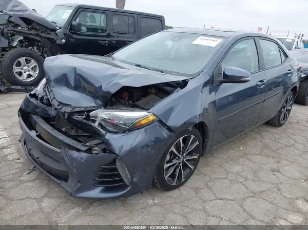 5YFBURHEXHP611897 2017 TOYOTA COROLLA - Image 2