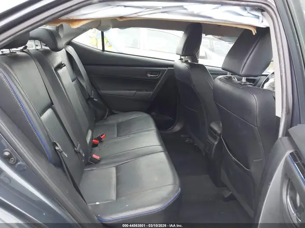 5YFBURHEXHP611897 2017 TOYOTA COROLLA - Image 8