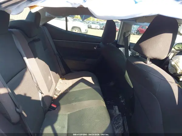 5YFBURHEXHP614265 2017 TOYOTA COROLLA - Image 8
