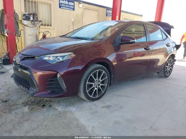 5YFBURHEXHP615545 2017 TOYOTA COROLLA - Image 2