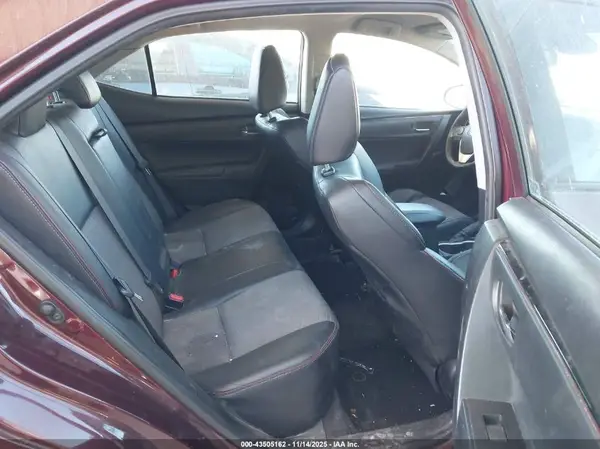 5YFBURHEXHP615545 2017 TOYOTA COROLLA - Image 8